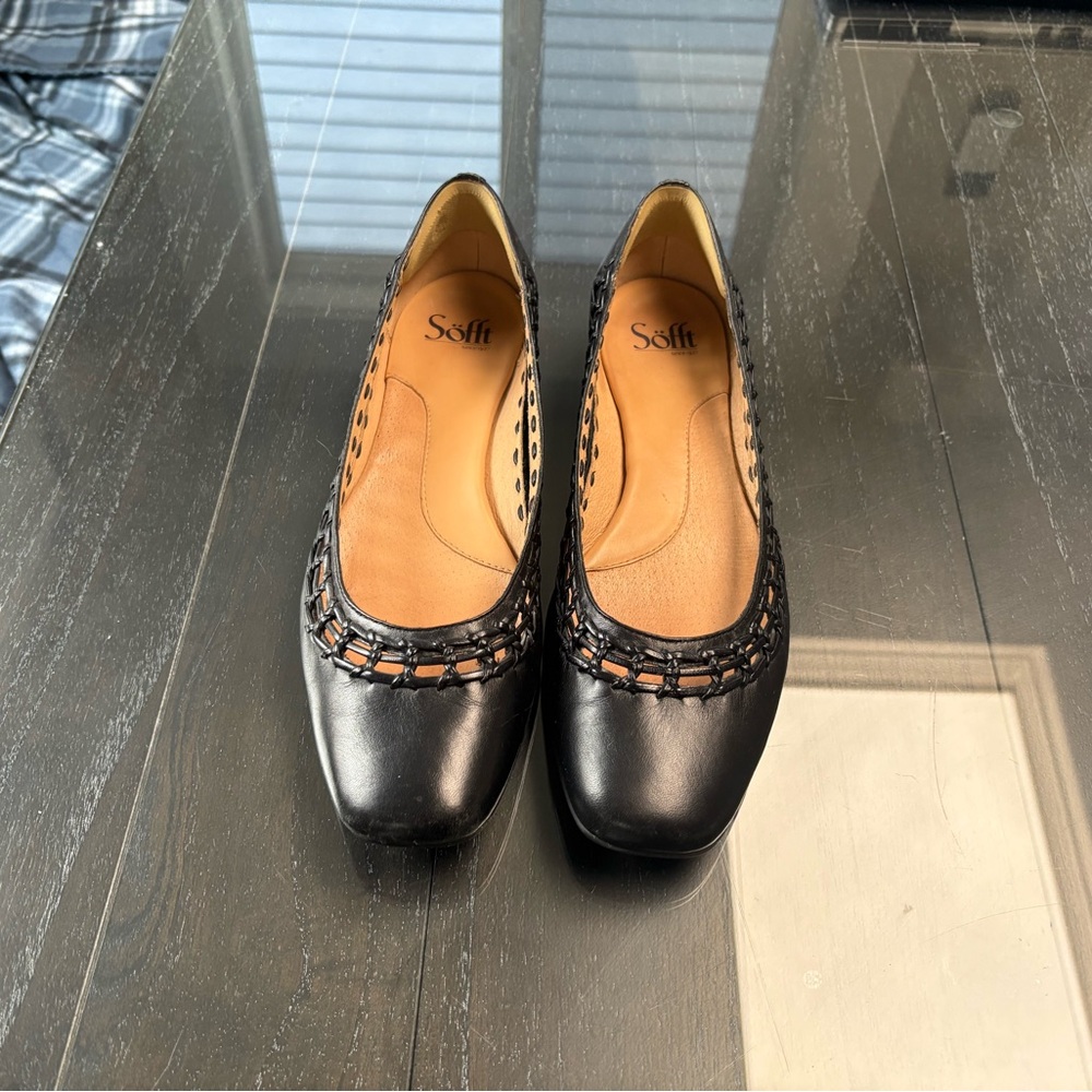 Sofft Black Leather (Narrow!) Flats with Decorative Perforated Pattern